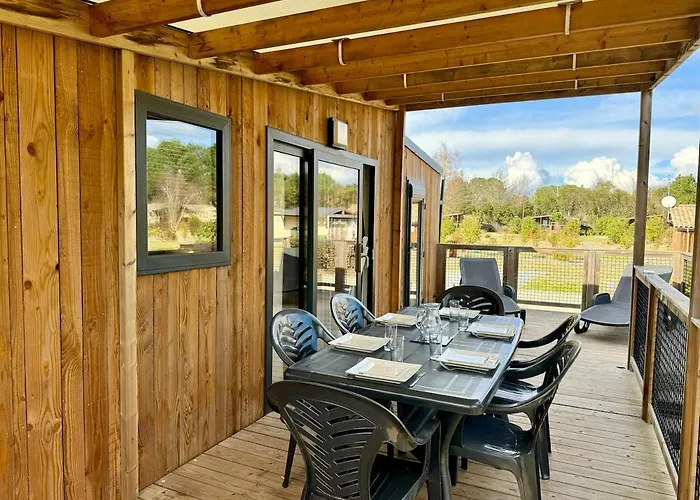 Moderne Piscine Commune Activites Dans Le Domaine Lejlighed Gujan-Mestras